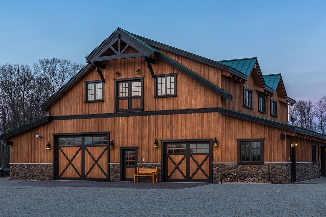 Daggett, Michigan Barn-Style Garage With Living Quarters - DC Builders