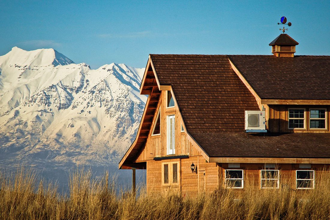 This apartment barn in Spanish Fork, Utah has incredible views from its custom designed windows.