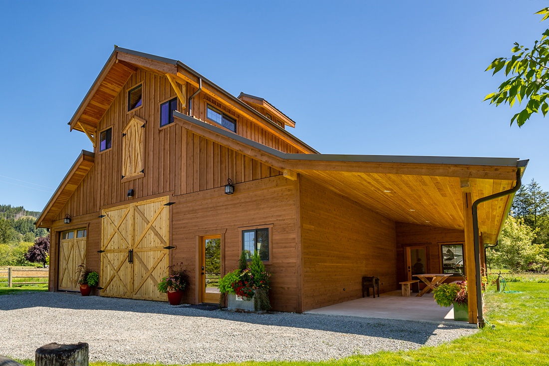 This monitor style barn was custom built by DC Builders.