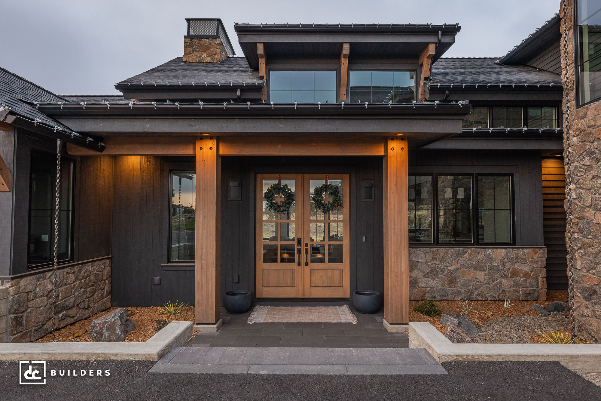 Picture of Los Angeles Custom Home Builders - DC Builders